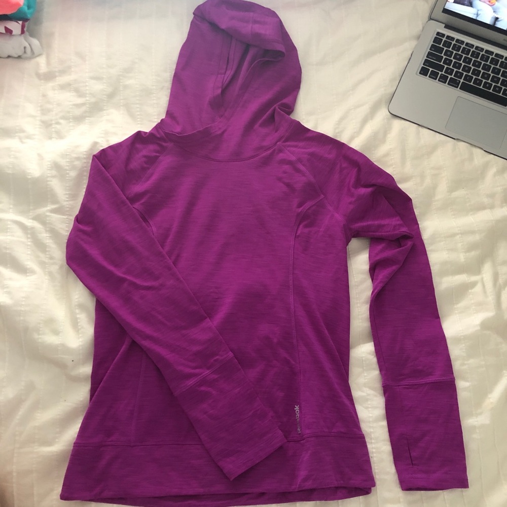 Athletic sweatshirt